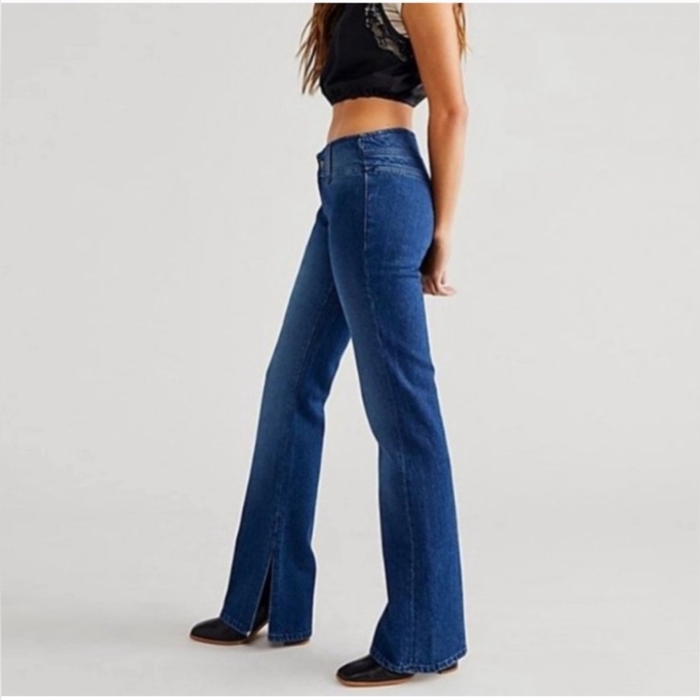 Free People We The Free Jeans Size 29 Slim Flare Stillwater Low-Rise Medium Wash - Picture 1 of 16